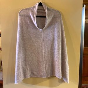 Cashmere poncho, never worn, like new condition